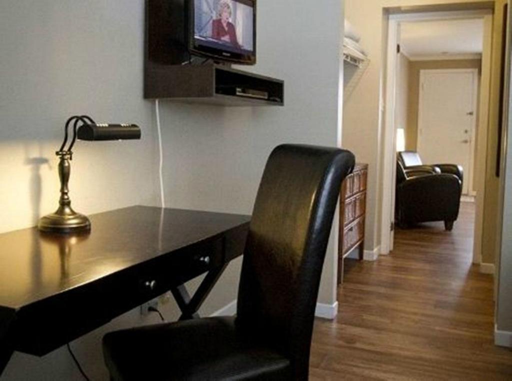 Studiotel Bromont Luaran gambar